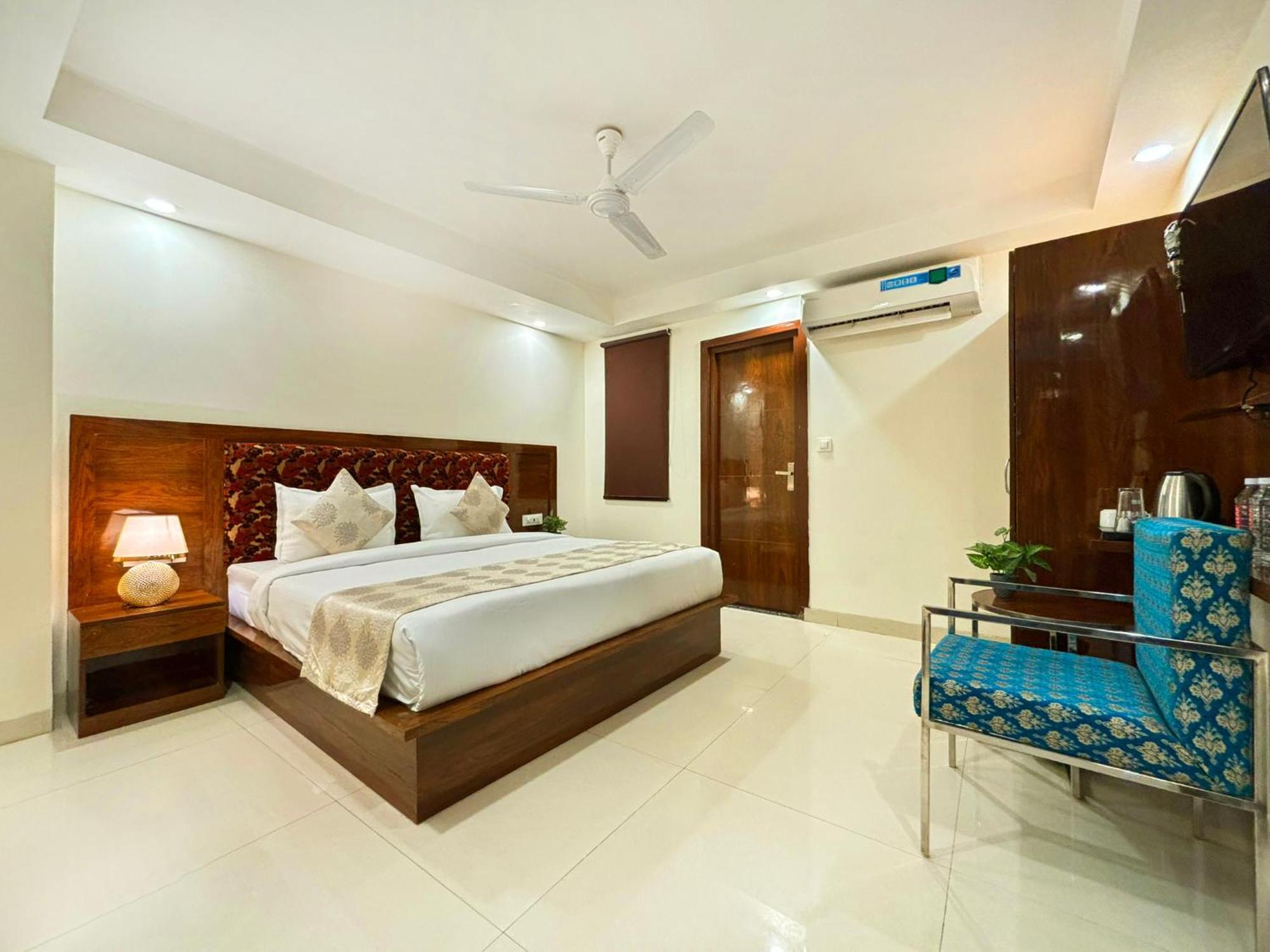 Hotel Emblem Suites- Near Delhi Airport Νέο Δελχί Εξωτερικό φωτογραφία