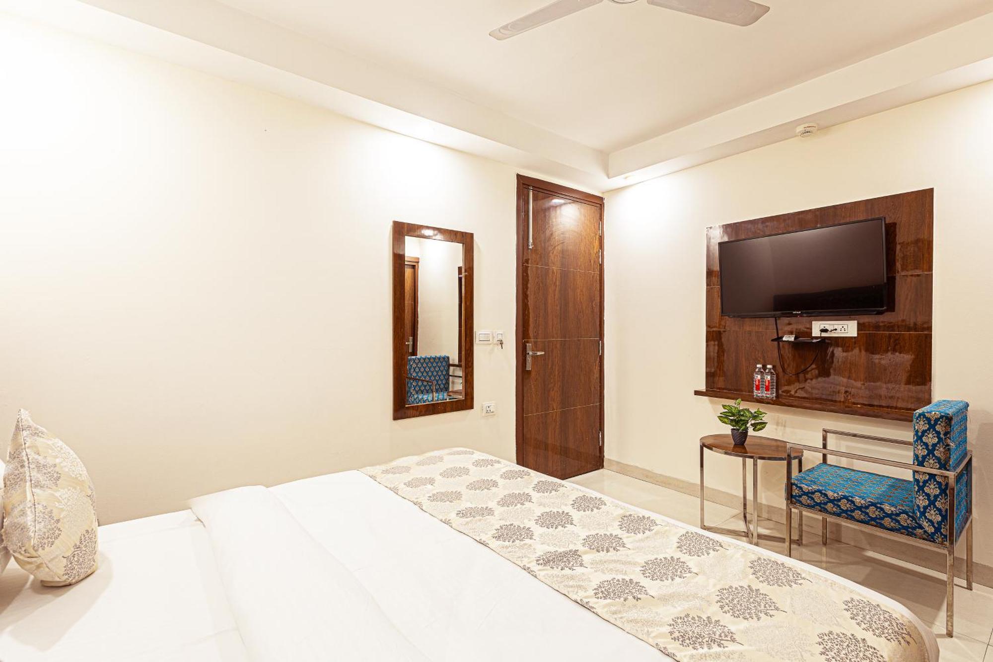 Hotel Emblem Suites- Near Delhi Airport Νέο Δελχί Εξωτερικό φωτογραφία