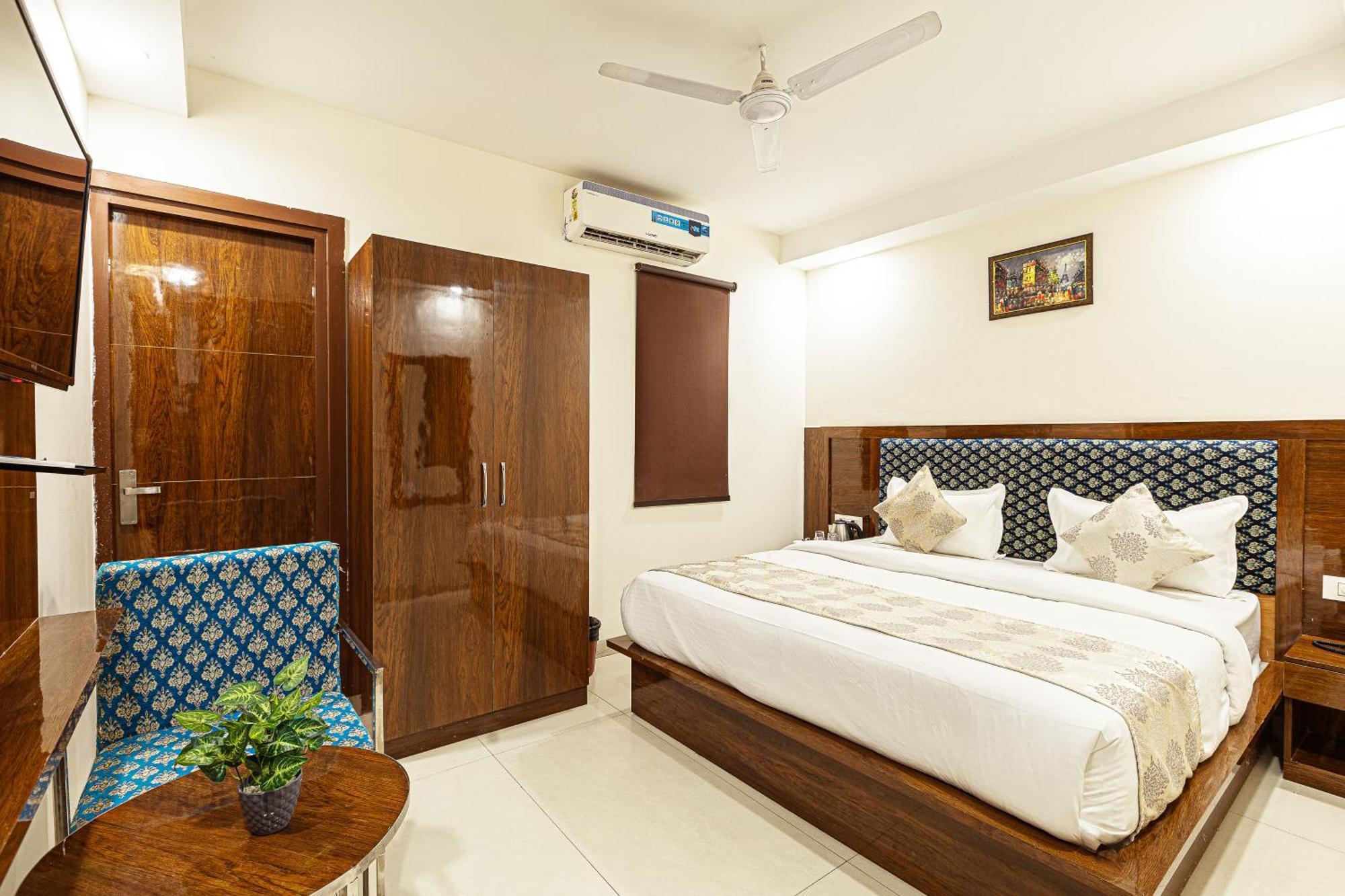 Hotel Emblem Suites- Near Delhi Airport Νέο Δελχί Εξωτερικό φωτογραφία
