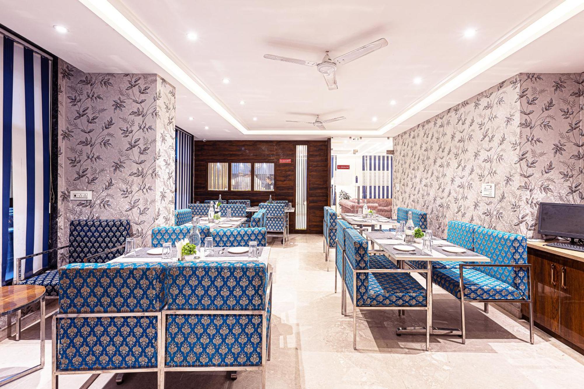 Hotel Emblem Suites- Near Delhi Airport Νέο Δελχί Εξωτερικό φωτογραφία